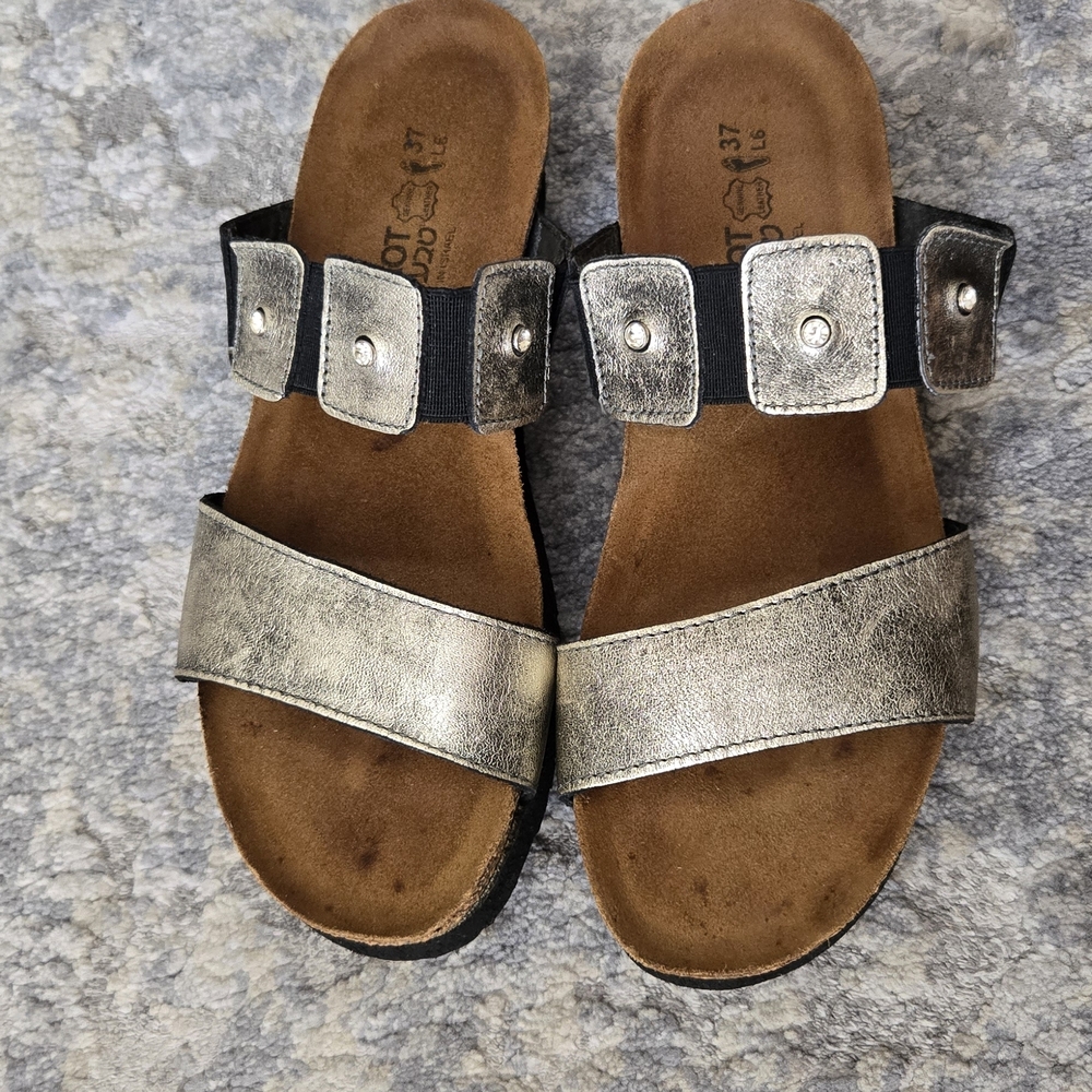 Naot Women's Metallic Silver Leather Slide Sandals